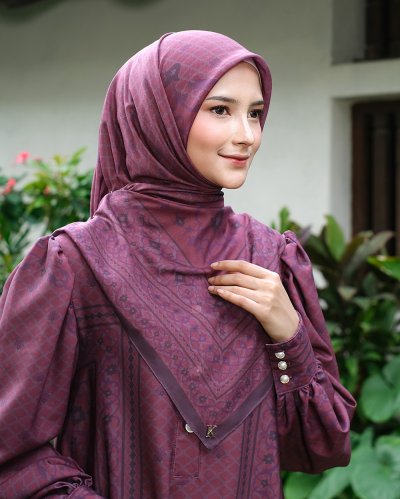 EID SERIES - MUGHALI DRESS (Burgundy) EID SERIES - MUGHALI DRESS (Burgundy)