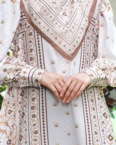 EID SERIES - MUGHALI DRESS (Beige)