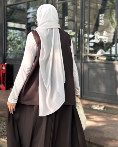 LOUISA VEST & LANA SKIRT SET - Brown
