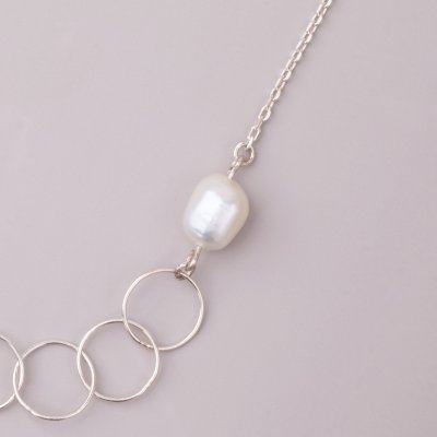 lucent-dawn-pearl-necklace