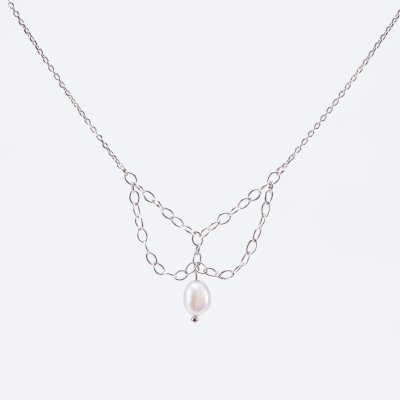 sier-essence-necklace