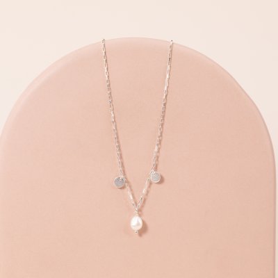 valen-edge-pearl-necklace