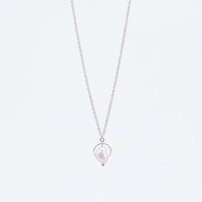 zenith-pillar-pearl-necklace