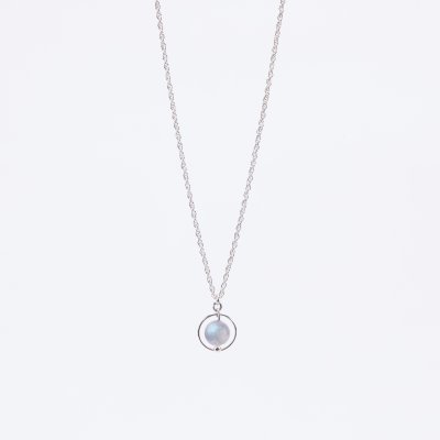 zenith-pillar-labradorite-necklace