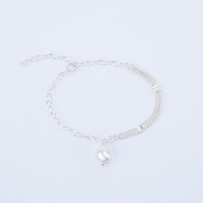 zenith-pillar-pearl-bracelet