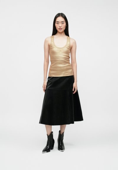 KARL LAGERFELD - RTW-1	COATED RIBBED TANK TOP