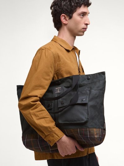 BARBOUR FIELD WAX TOTE BAG