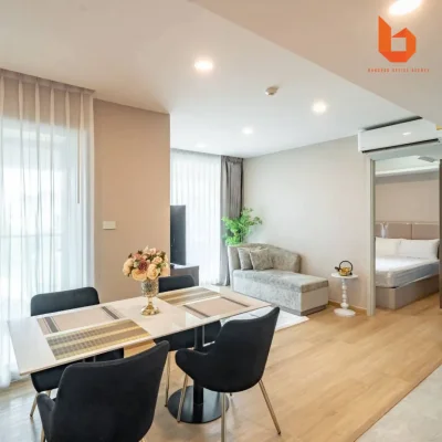 LLOYD Soonvijai-Thonglor