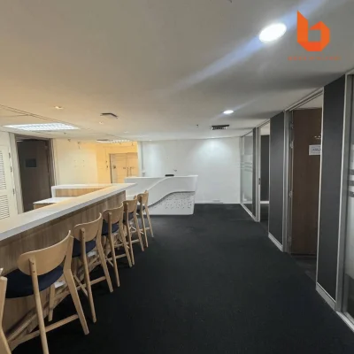 Office for rent Asok-Petchaburi Road near MRT Petchaburi