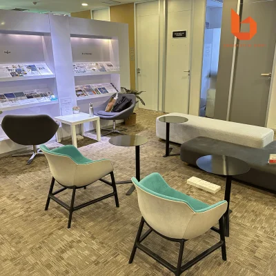 Office for rent connected to BTS Chidlom. Starting from THB 8,950 per person/month