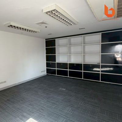 Office for Rent 341.41 Sqm in Sukhumvit CBD Near BTS Nana  |  Bangkok Office Agency