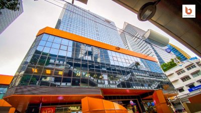 Mahatun Plaza Building