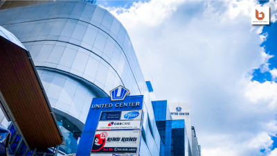 United Center Building - Office for rent BTS Saladaeng