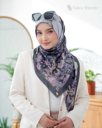 Haira Shamia ALIZA series - MIDNIGHT Hijab Scarf Haira Shamia ALIZA series - MIDNIGHT Hijab Scarf