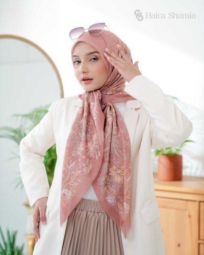 Haira Shamia ALIZA series - TERRACOTTA Hijab Scarf Haira Shamia ALIZA series - TERRACOTTA Hijab Scarf