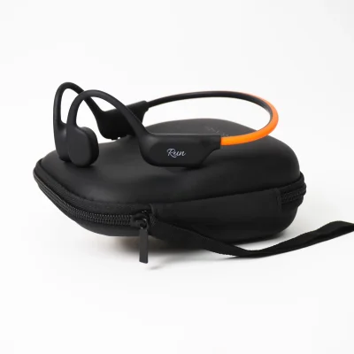 iSUPER SoundActiv Case headphone storage bag