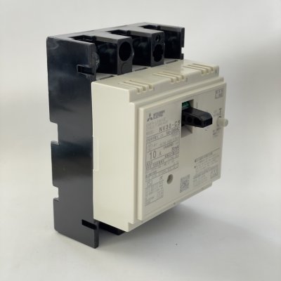 NV30-CS 3P 10A 30mA