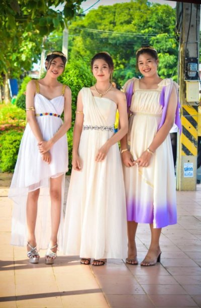 รีวิว ชุดกรีก เดินขบวดพาเหรด