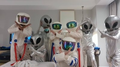 รีวิว ชุดนักบินอวกาศ ชุดเอเลี่ยน