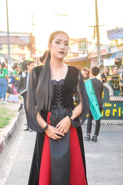 รีวิว ชุดแม่มด