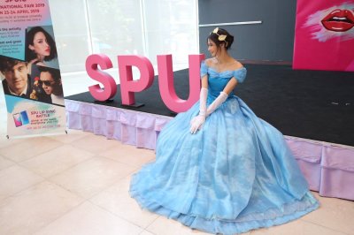 รีวิว ชุดซินเดอเรลล่า