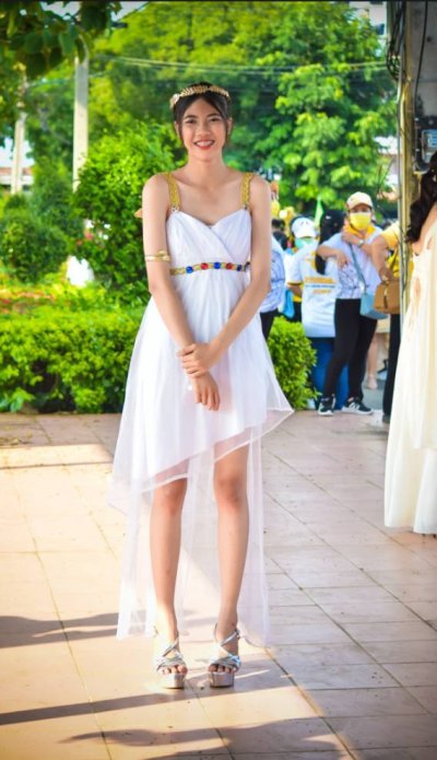 รีวิว ชุดกรีก เดินขบวดพาเหรด