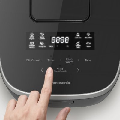 PANASONIC  หม้อหุงข้าว IH ขนาด 1.5 ลิตร รุ่น SR-HFT153KSN