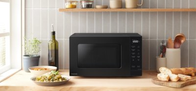 PANASONIC Microwave Oven, 20 Liters, Model NN-ST22QBTPE