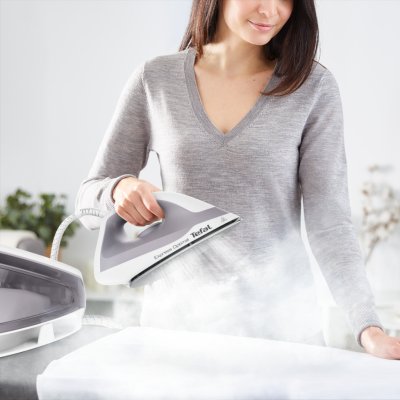 TEFAL เตารีดแรงดันไอน้ำพลังสูง รุ่น SV4111 Xpress Glide 2200วัตต์ (แรงดัน5.3บาร์)