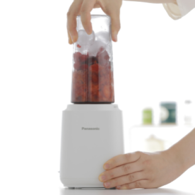 PANASONIC  เครื่องปั่นพร้อมแก้วพกพา รุ่น MX-XP103WSN