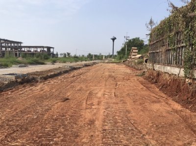 งานปรับบดอัดพื้นลาน