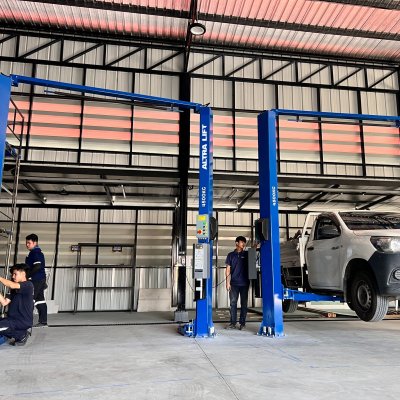 ลิฟท์ยกรถ ALTRA S-245SCS 4.5 ตัน เสาเยื้องศูนย์