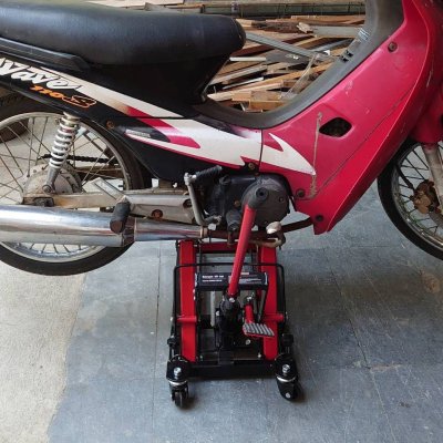 แม่แรงยกมอเตอร์ไซค์ OKURA OK-1500L 680 กก.