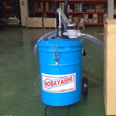 ถังเติมน้ำมันเกียร์มือโยกพร้อมเกจ HOBAYASHI MO-70A ขนาด 20 ลิตร
