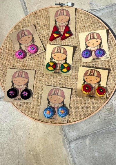 Earrings : Co-Me-Ko