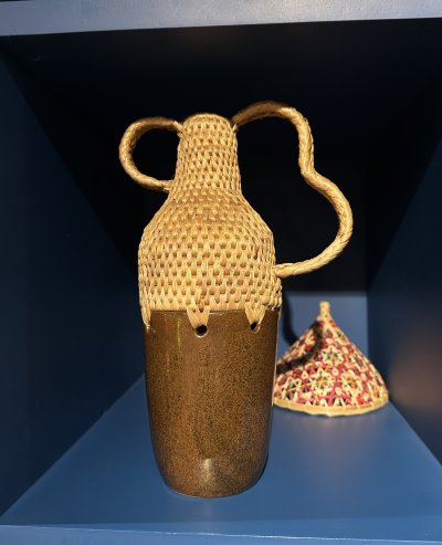 Waterhyacinth ceramic vase