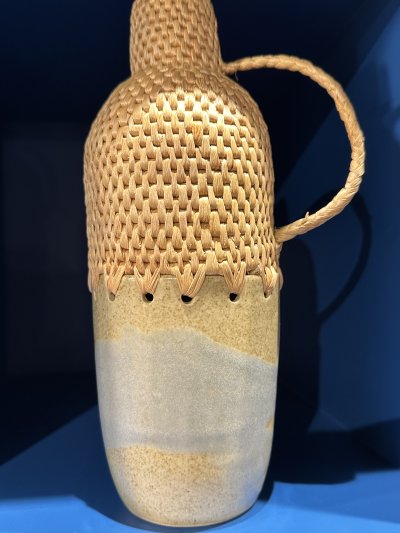 Waterhyacinth ceramic vase