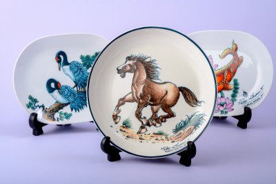 Auspicious animals ceramic plates