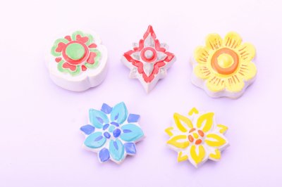 Chue Chang Temple Ceramic- Flower pattern