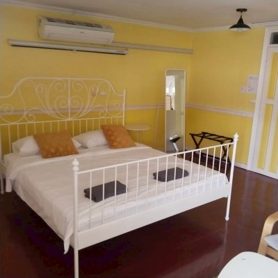 Aran Hostel & Cafe