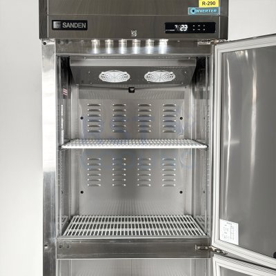 ตู้แช่เย็นสแตนเลส 2 ประตู Sanden รุ่น SRR3-0687AI