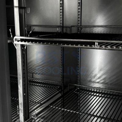 ตู้แช่เย็น 2 ประตู Sanden รุ่น YEM-1105i Premium Plus Black