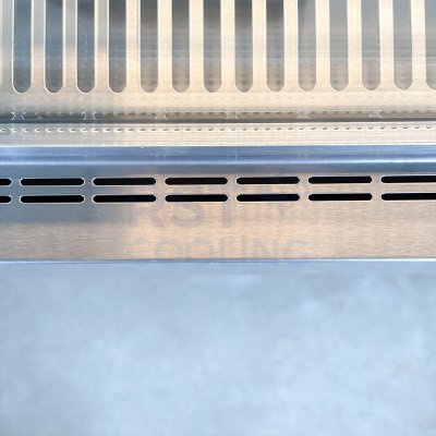 ตู้แช่เค้ก กระจกโค้ง Sanden รุ่น SKK-0907Z