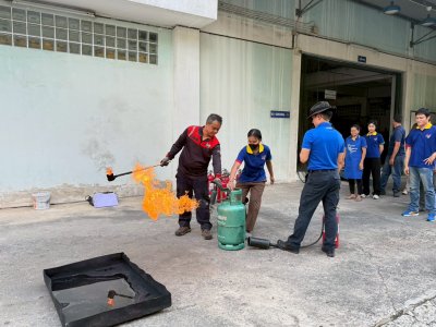 การฝึกอบรมหลักสูตรดับเพลิงและซ้อมอพยพหนีไฟประจำปี 2568
