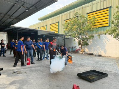 การฝึกอบรมหลักสูตรดับเพลิงและซ้อมอพยพหนีไฟประจำปี 2568