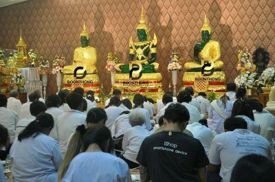 พระแก้วมรกต หน้าตัก 60 นิ้ว