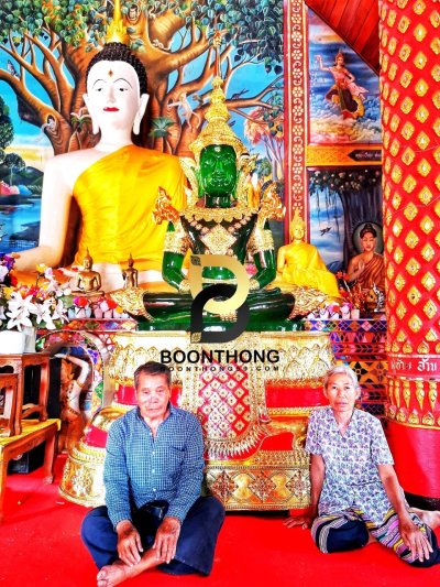 พระแก้วมรกต หน้าตัก 50 นิ้ว พิมพ์ใหม่
