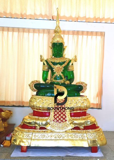 พระแก้วมรกต หน้าตัก 40 นิ้ว พิมพ์เก่า