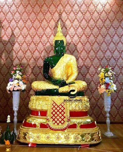 พระแก้วมรกต หน้าตัก 50 นิ้ว พิมพ์เก่า