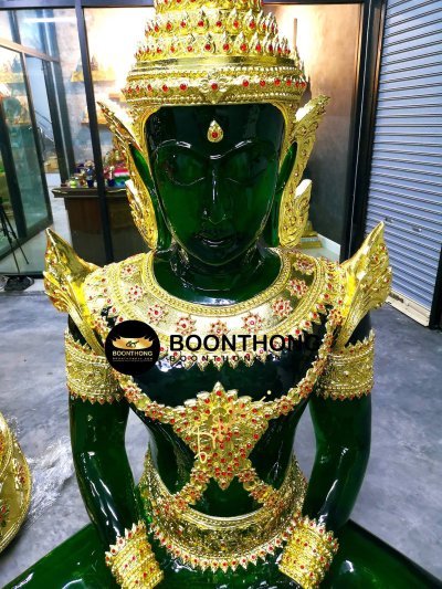 พระแก้วมรกต หน้าตัก 50 นิ้ว พิมพ์เก่า